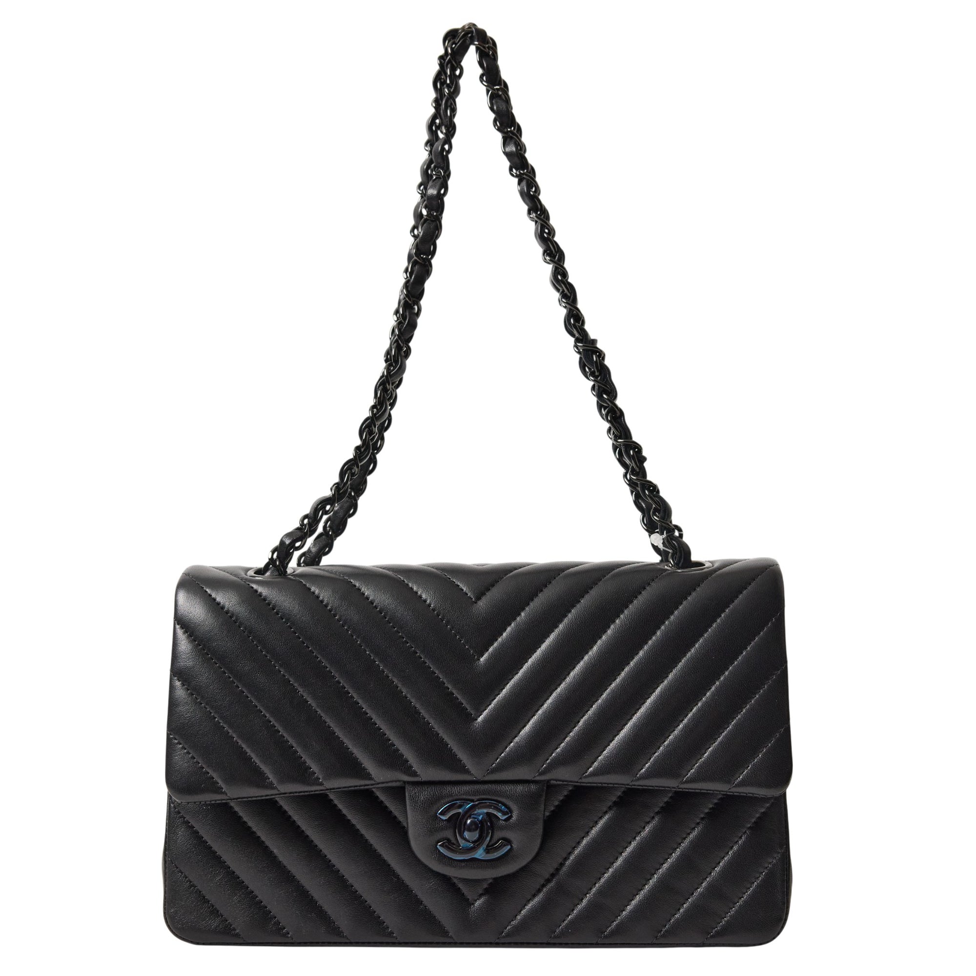 Chanel Chevron Medium