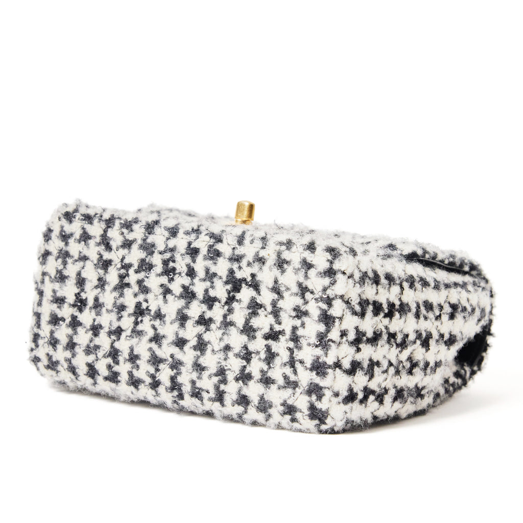 Chanel Mini Square Classic Houndstooth
