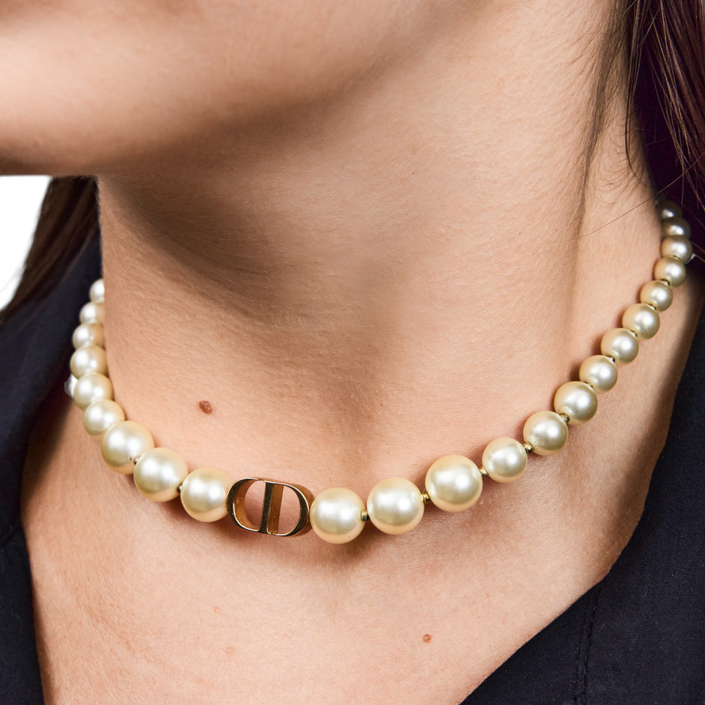 Christian Dior 30 Montaigne Short Necklace