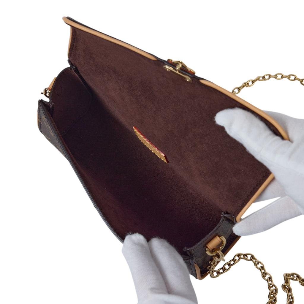 Louis Vuitton Pochette Camille