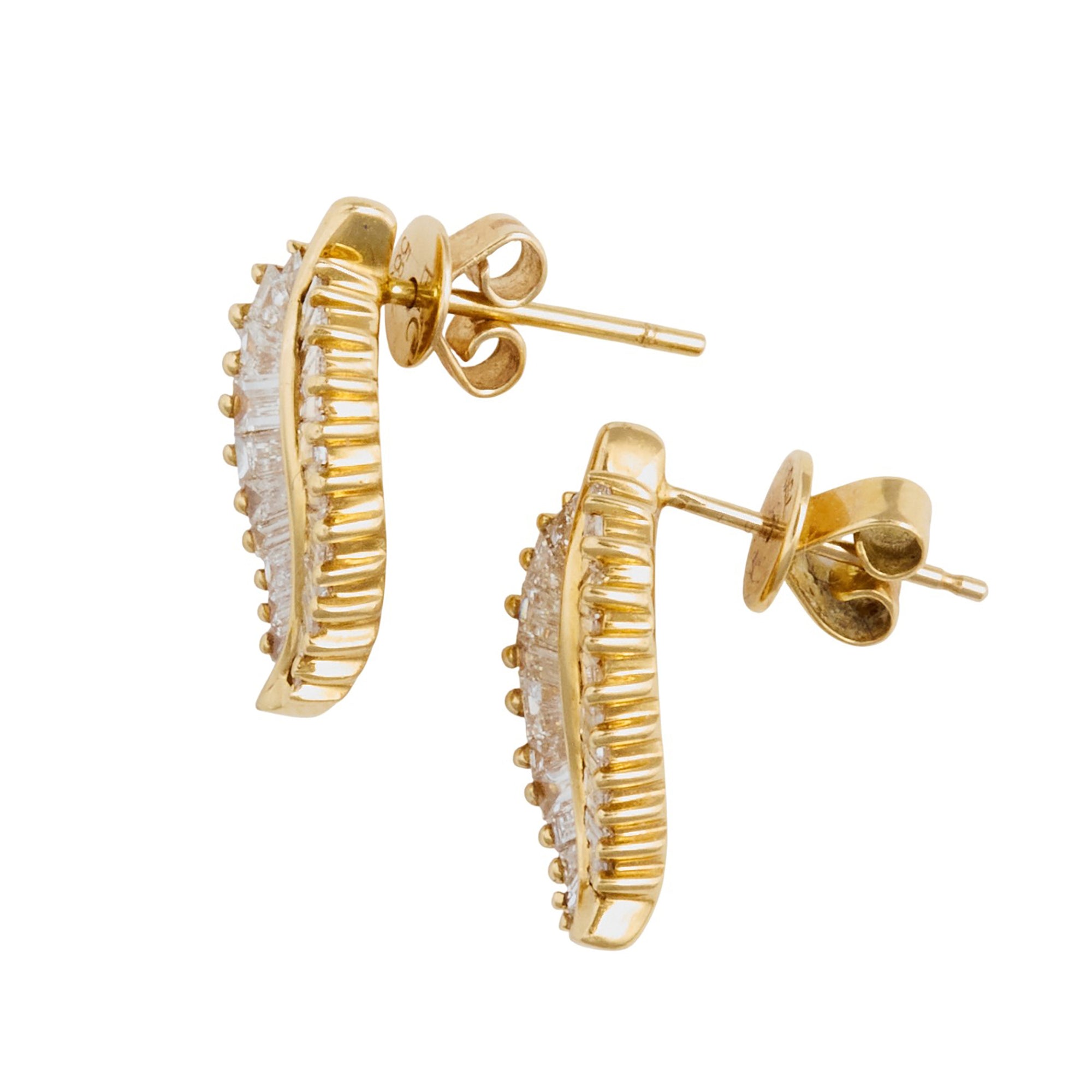 Anita Ko Palm Leaf Stud Earrings