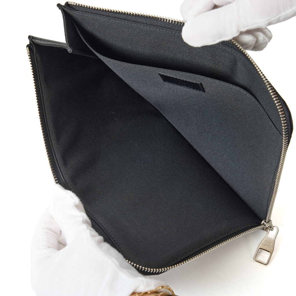 Louis Vuitton Portfolio
